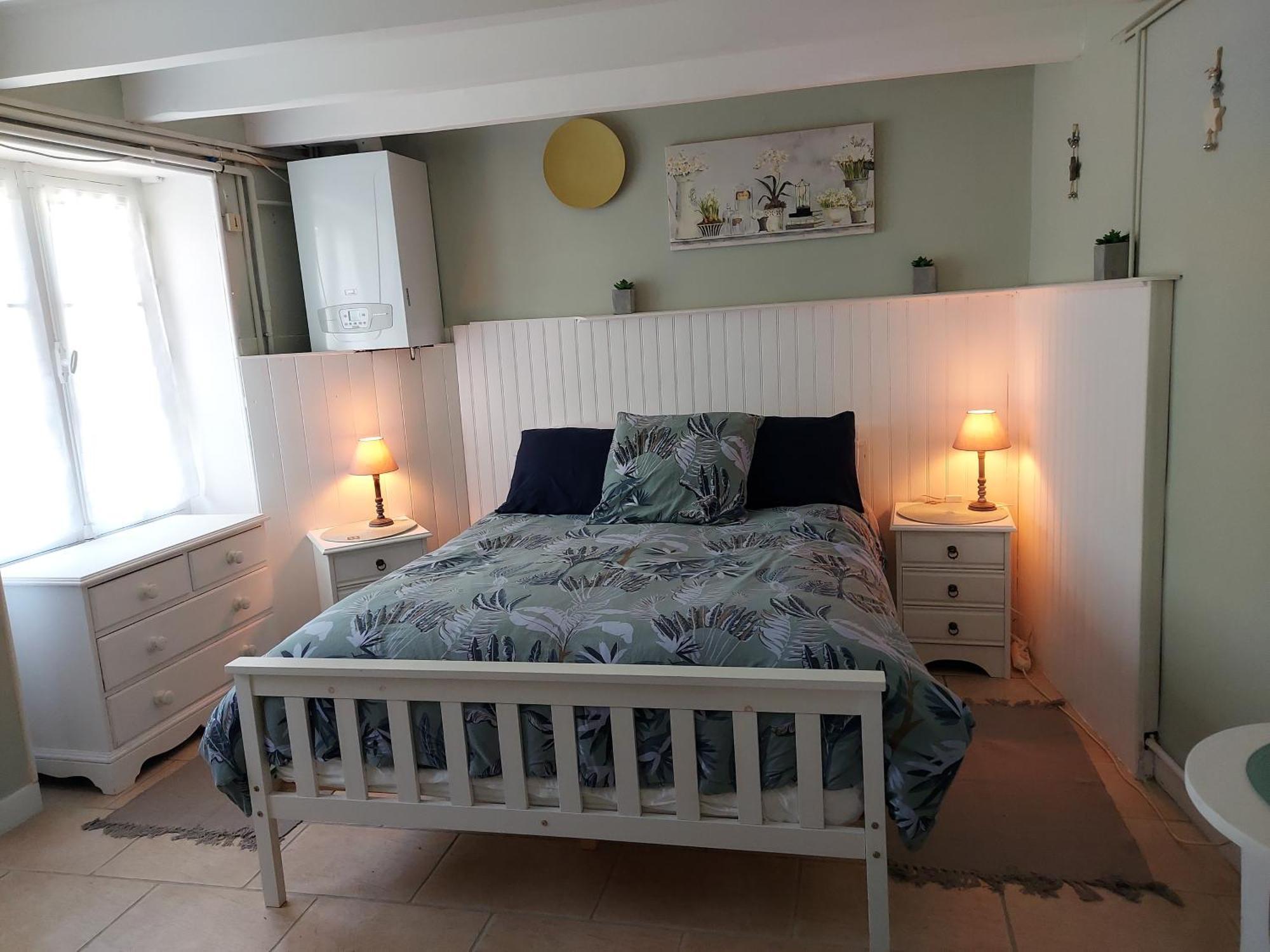 Charming Two Bedroom Gite With Beautiful Gardens Confolens Extérieur photo